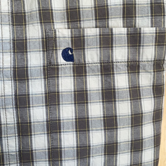 Men’s Carhartt Short Sleeve Flannel Button Down - Picture 2 of 4